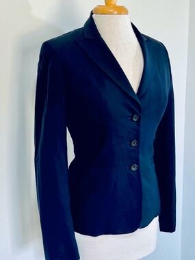 Elie Tahari | Navy Blazer Size US 2 Beautiful Career, work Jacket Retail $498!